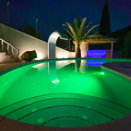 Amazing In Holiday home *