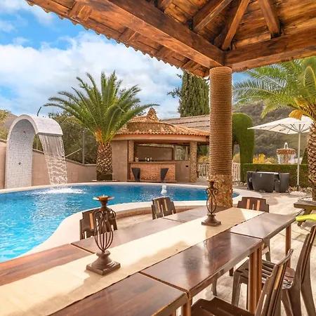 Holiday home Amazing In