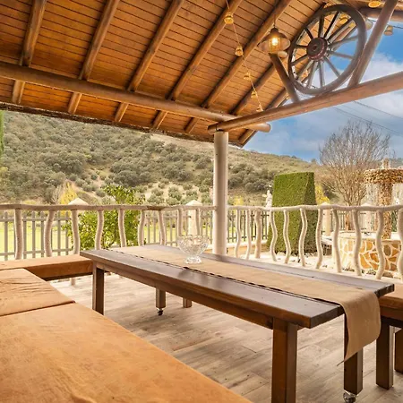 Holiday home Amazing In Algarinejo