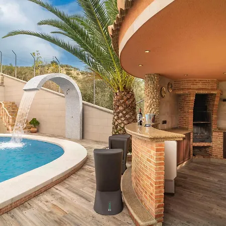 Amazing In Algarinejo